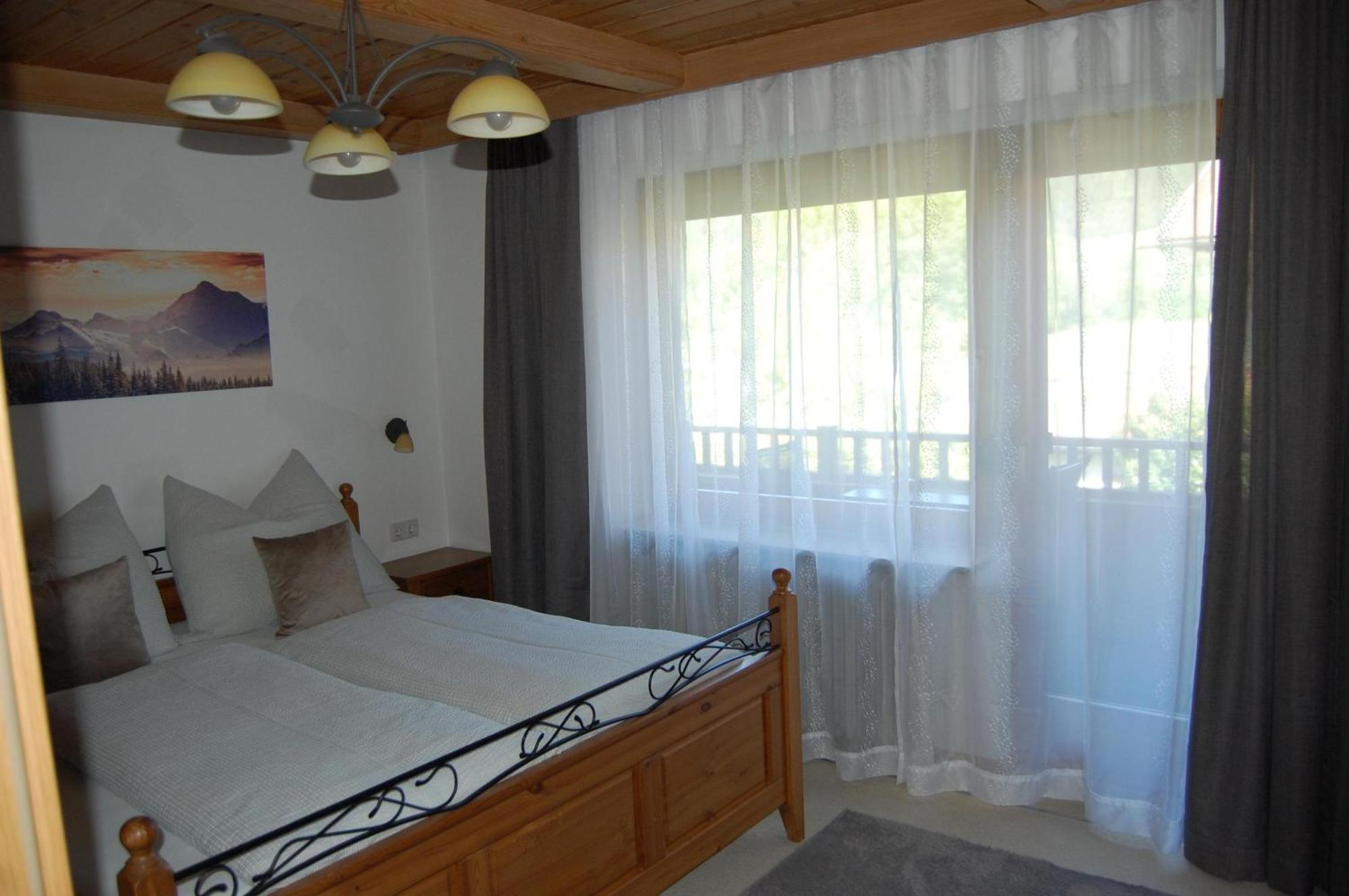 Bed and Breakfast Haus Hager Schlitters Esterno foto