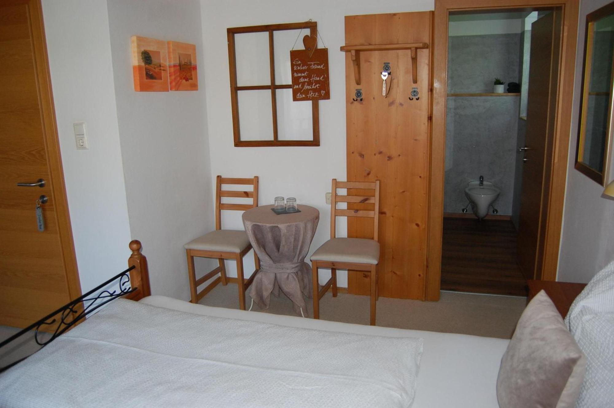 Bed and Breakfast Haus Hager Schlitters Esterno foto